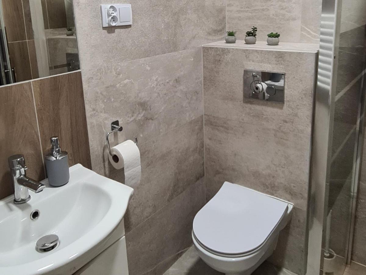 Apartment Na Zamkowej Krasków Eksteriør bilde